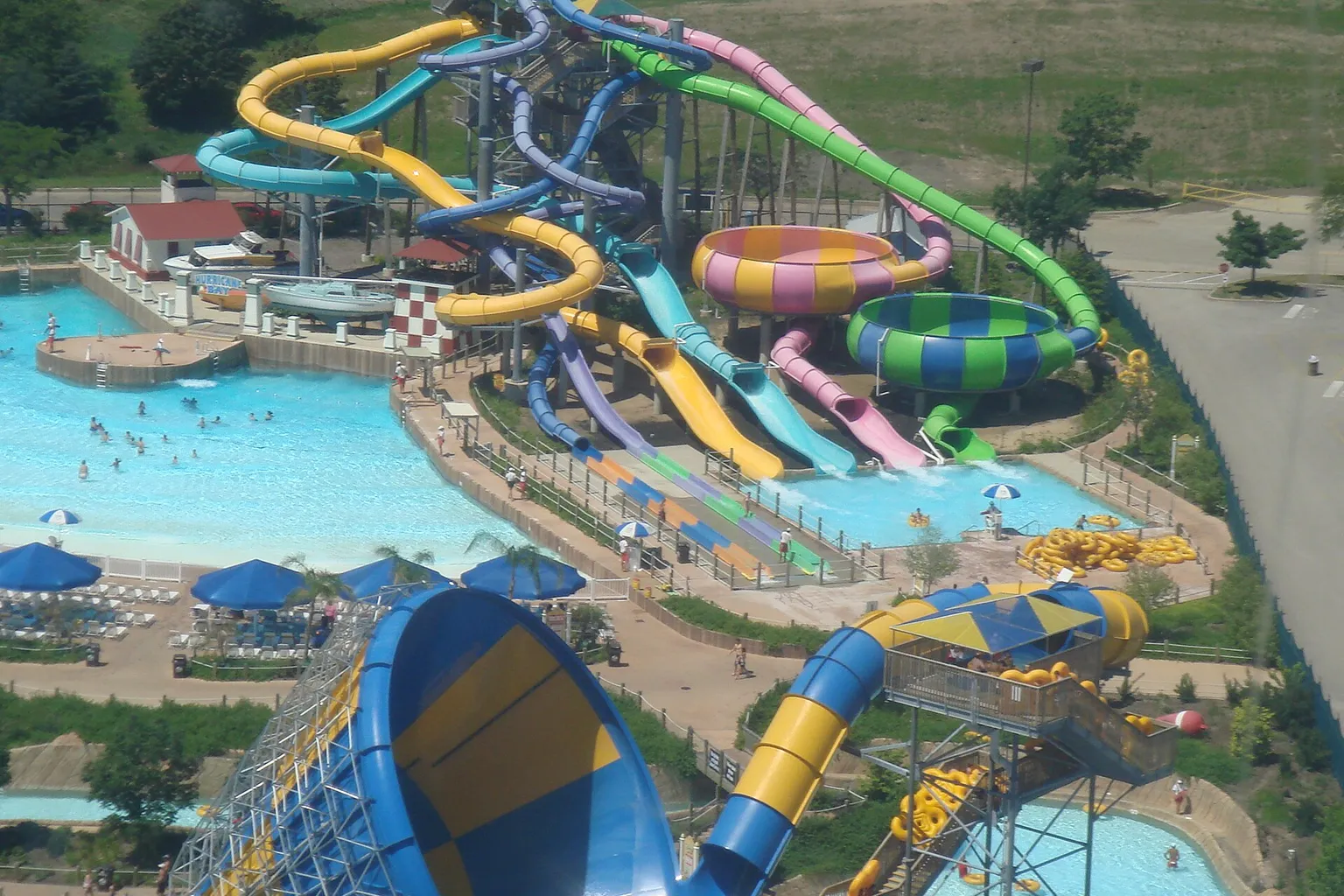 Hurricane Harbor Chicago Eintritt: Das System hinter den Preisen